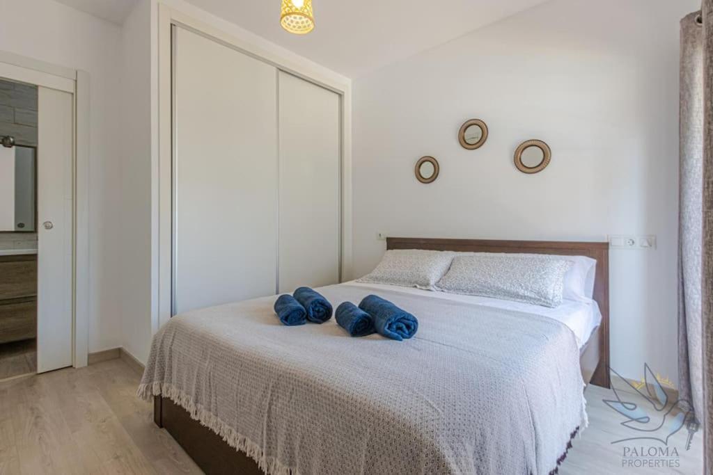 Apartament Benalroma Spacious 50 Mt From The *