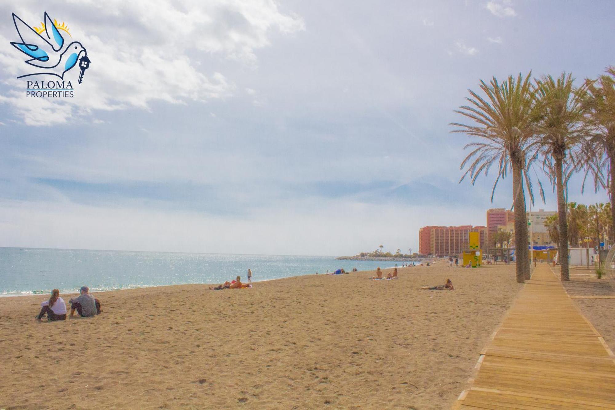 Apartament Benalroma Spacious 50 Mt From The Benalmádena